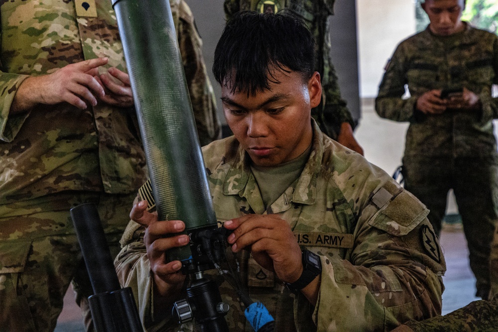 U.S. and Philippine Soldiers Conduct Electronic Warfare Training at Exercise Salaknib 2026