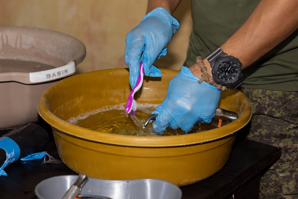 Balikatan 2026: U.S., Philippine service members provide medical care, training in San Narciso