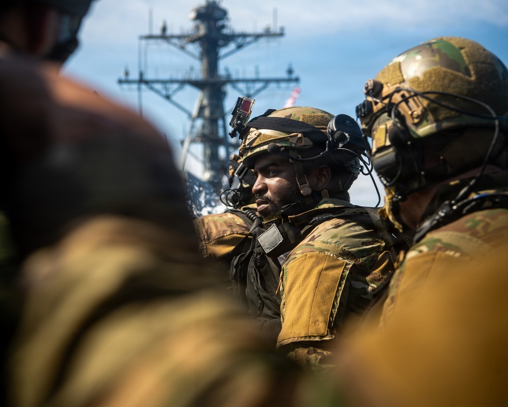 Ecuadorian Navy Esmeraldas-class corvette BAE Manabi (CM-12) and USS Gridley VBSS Exercise