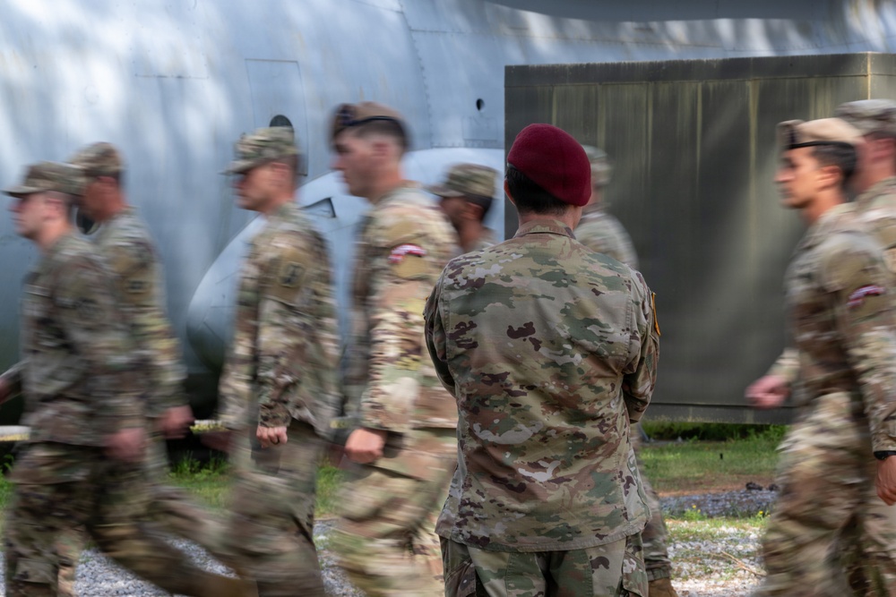 23d CABS Airmen Graduate Air Assault School