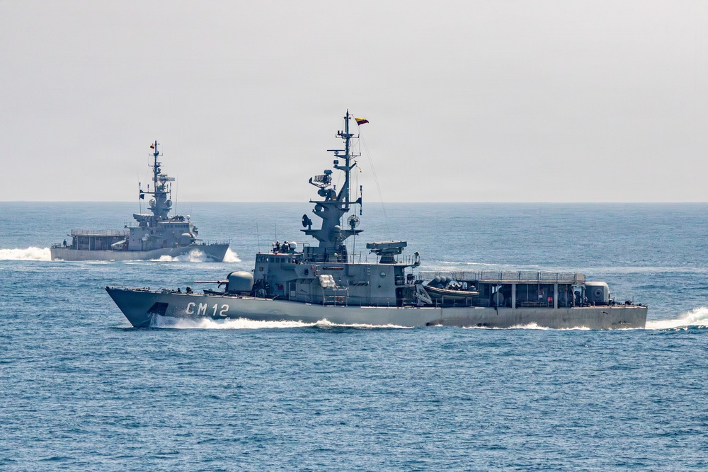 Ecuadorian Navy and USS Gridley Bilateral Live-Fire Exercise