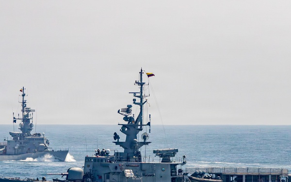 Ecuadorian Navy and USS Gridley Bilateral Live-Fire Exercise