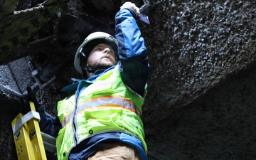 The St. Paul District conducts winter maintenance at Lock and Dam 7