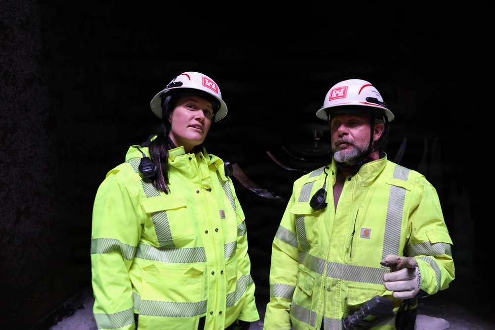 The St. Paul District conducts winter maintenance at Lock and Dam 7
