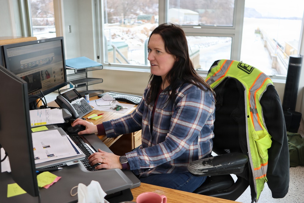 The St. Paul District conducts winter maintenance at Lock and Dam 7