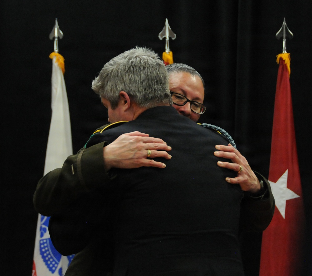 Army Reserve leader retires after four decades of service