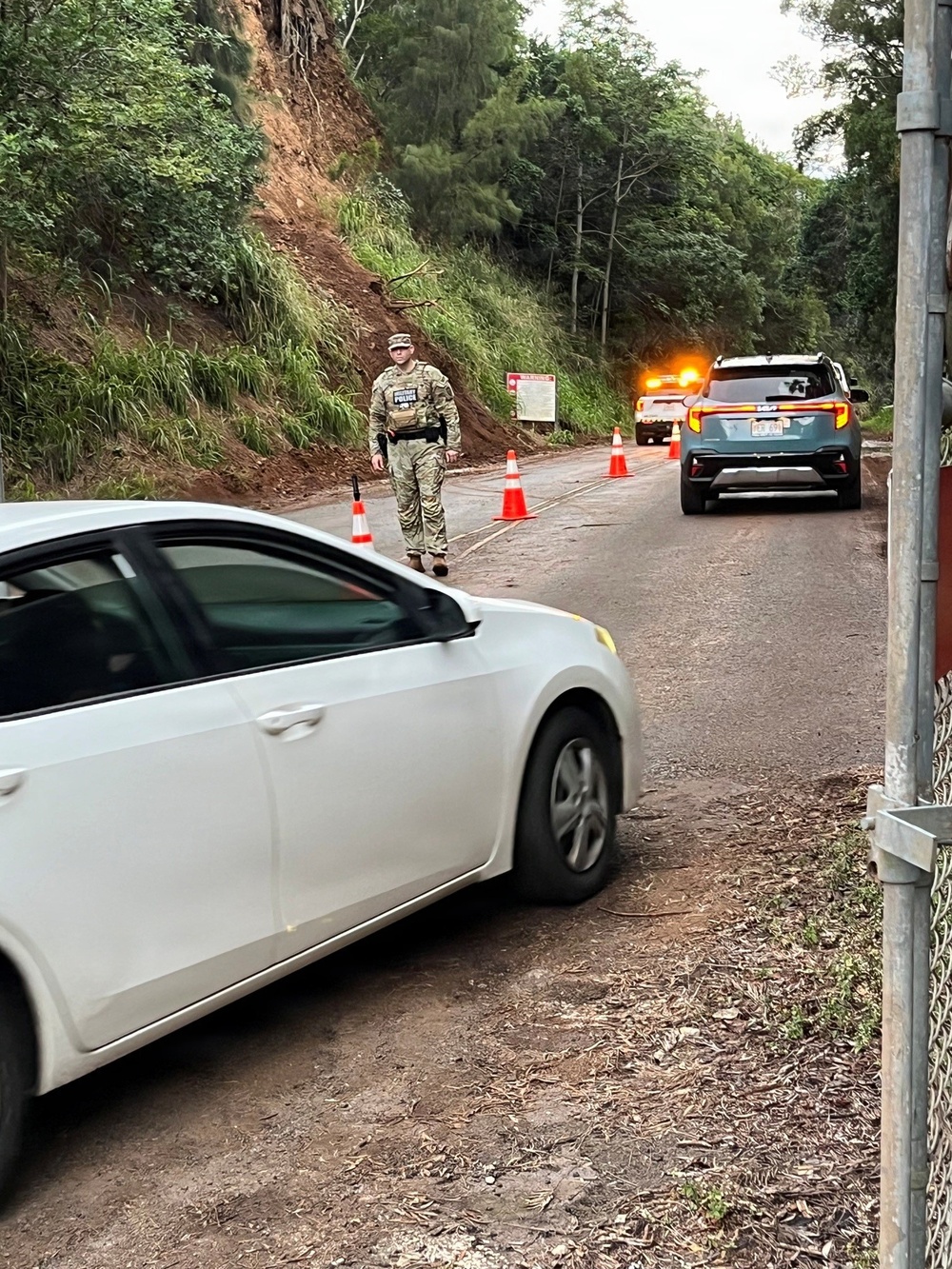 Kolekole Pass Access Wrap