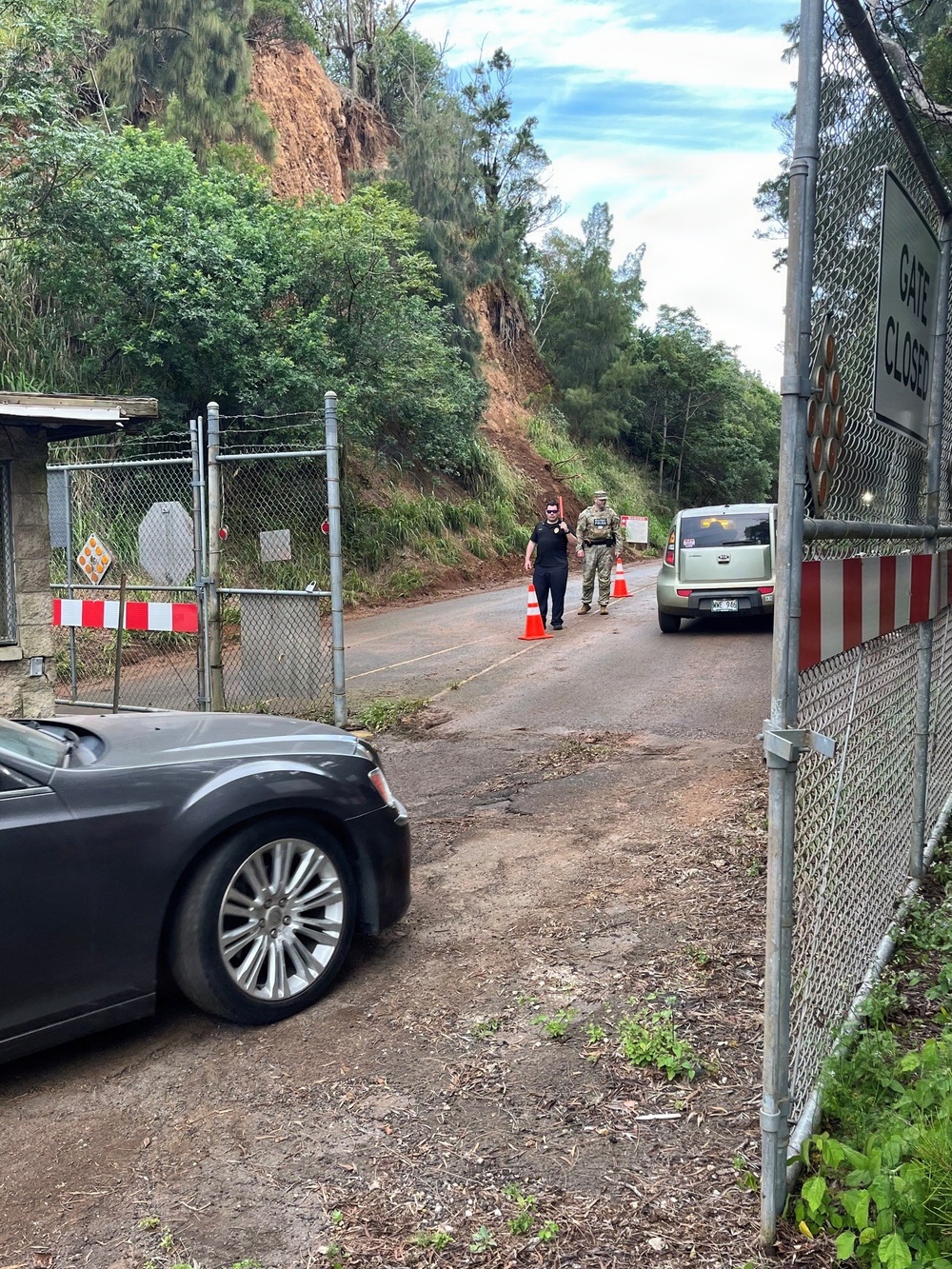 Kolekole Pass Access Wrap