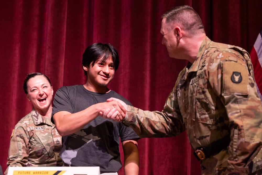 Austin High School Celebrates 16 Enlisting Classmates
