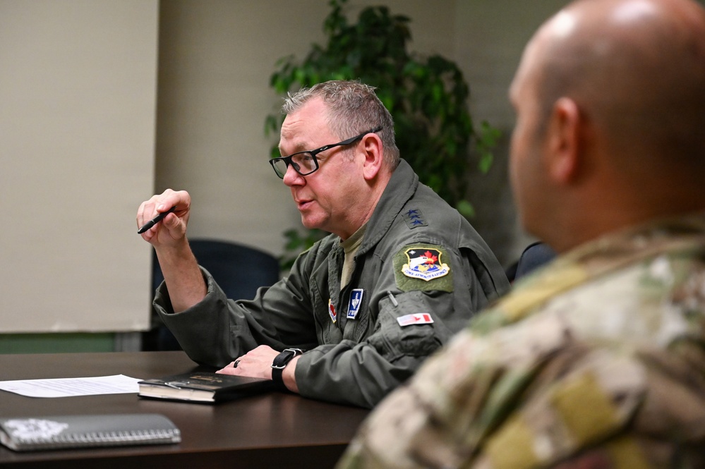 U.S. Air Force Lt. Gen. Luke Ahmann, Commander, Continental U.S. North American Aerospace Defense Command Region; Commander, 1st Air Force (U.S. Air Forces Northern and U.S. Air Forces Space) visits the 177th Fighter Wing, New Jersey Air national Guard
