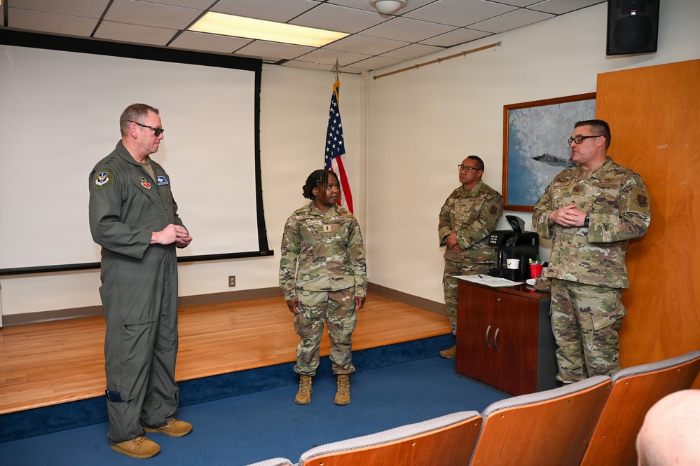 U.S. Air Force Lt. Gen. Luke Ahmann, Commander, Continental U.S. North American Aerospace Defense Command Region; Commander, 1st Air Force (U.S. Air Forces Northern and U.S. Air Forces Space) visits the 177th Fighter Wing, New Jersey Air national Guard