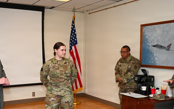 U.S. Air Force Lt. Gen. Luke Ahmann, Commander, Continental U.S. North American Aerospace Defense Command Region; Commander, 1st Air Force (U.S. Air Forces Northern and U.S. Air Forces Space) visits the 177th Fighter Wing, New Jersey Air national Guard