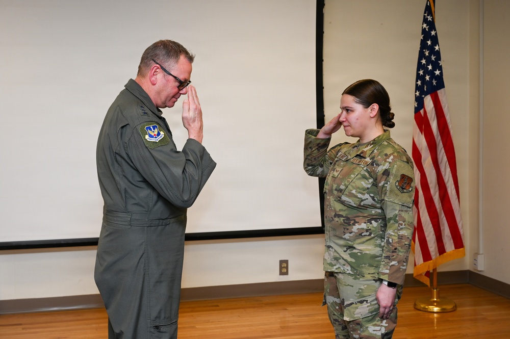U.S. Air Force Lt. Gen. Luke Ahmann, Commander, Continental U.S. North American Aerospace Defense Command Region; Commander, 1st Air Force (U.S. Air Forces Northern and U.S. Air Forces Space) visits the 177th Fighter Wing, New Jersey Air national Guard