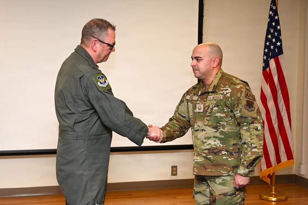 U.S. Air Force Lt. Gen. Luke Ahmann, Commander, Continental U.S. North American Aerospace Defense Command Region; Commander, 1st Air Force (U.S. Air Forces Northern and U.S. Air Forces Space) visits the 177th Fighter Wing, New Jersey Air national Guard