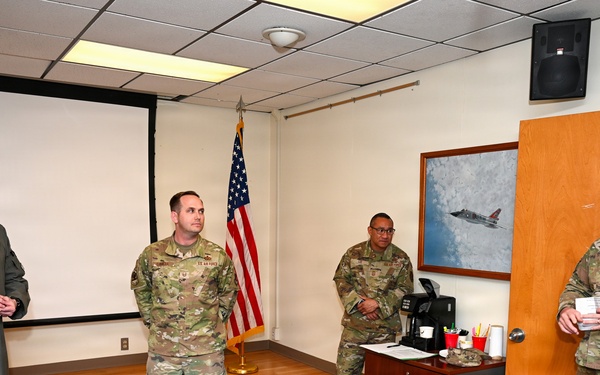 U.S. Air Force Lt. Gen. Luke Ahmann, Commander, Continental U.S. North American Aerospace Defense Command Region; Commander, 1st Air Force (U.S. Air Forces Northern and U.S. Air Forces Space) visits the 177th Fighter Wing, New Jersey Air national Guard