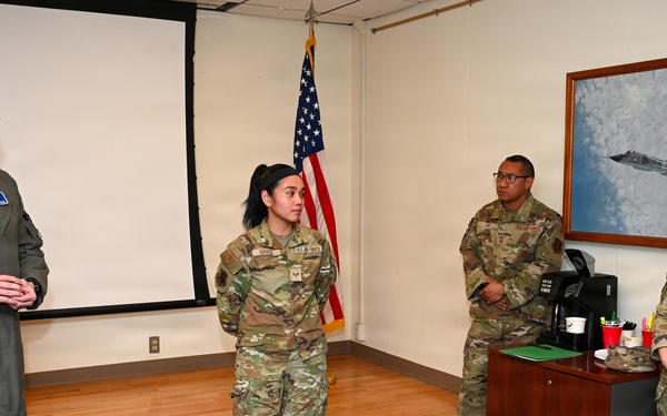 U.S. Air Force Lt. Gen. Luke Ahmann, Commander, Continental U.S. North American Aerospace Defense Command Region; Commander, 1st Air Force (U.S. Air Forces Northern and U.S. Air Forces Space) visits the 177th Fighter Wing, New Jersey Air national Guard