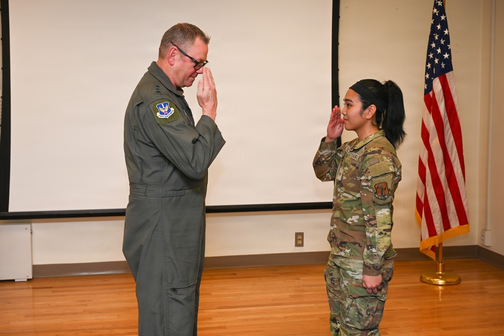 U.S. Air Force Lt. Gen. Luke Ahmann, Commander, Continental U.S. North American Aerospace Defense Command Region; Commander, 1st Air Force (U.S. Air Forces Northern and U.S. Air Forces Space) visits the 177th Fighter Wing, New Jersey Air national Guard