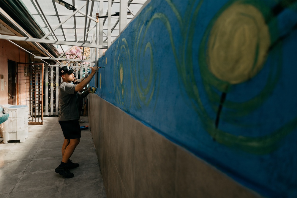 Task Force Ashland Marines, Sailors Volunteer at Philippine Orphanage