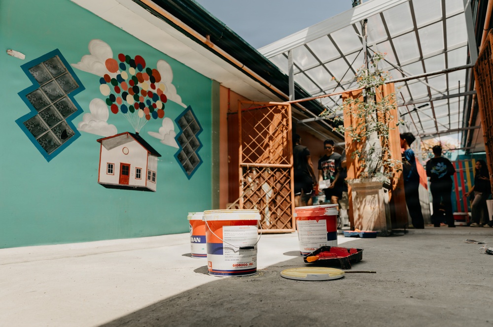 Task Force Ashland Marines, Sailors Volunteer at Philippine Orphanage