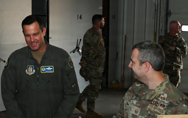 10th Air Force commander completes 307th Bomb Wing immersion