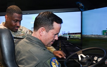 10th Air Force commander completes 307th Bomb Wing immersion
