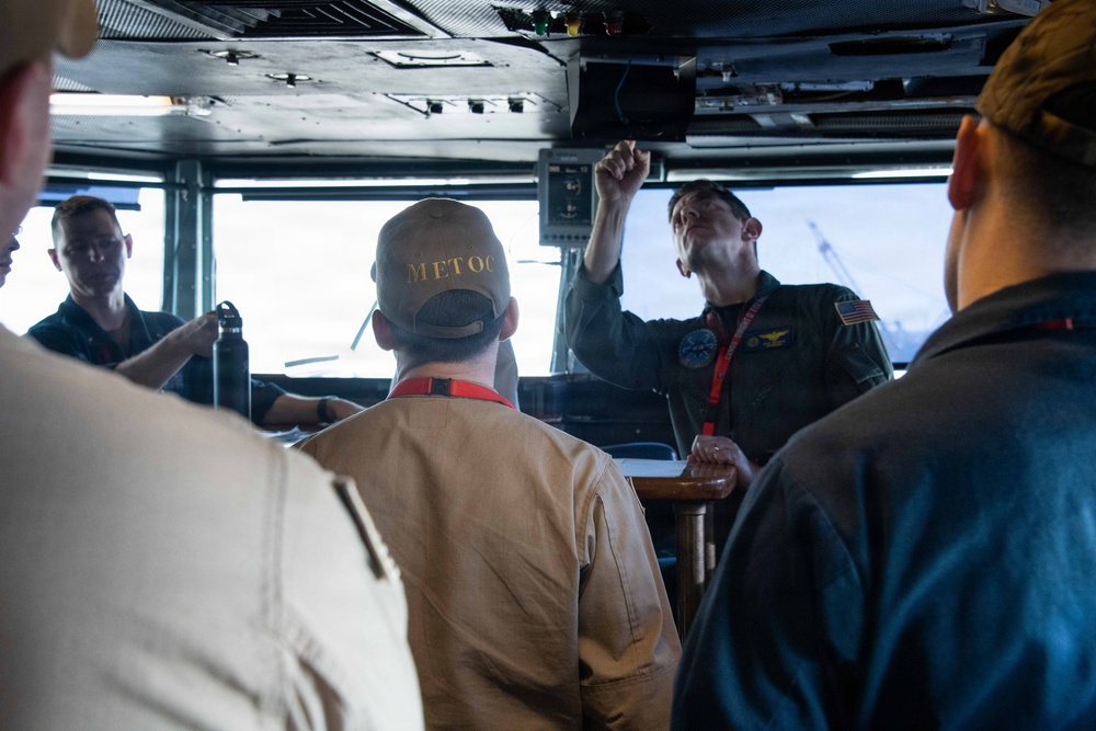 Ike Conducts Planned Incremental Availability maintenance period