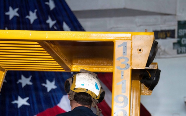 Ike Conducts Planned Incremental Availability maintenance period