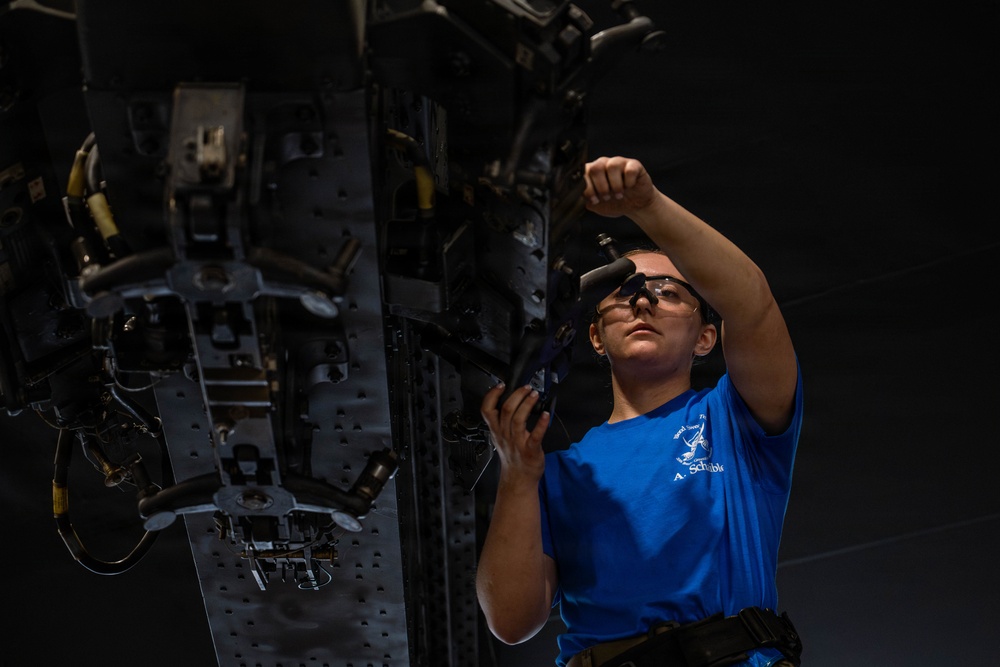 Barksdale hosts 1st Quarter Loading Competition