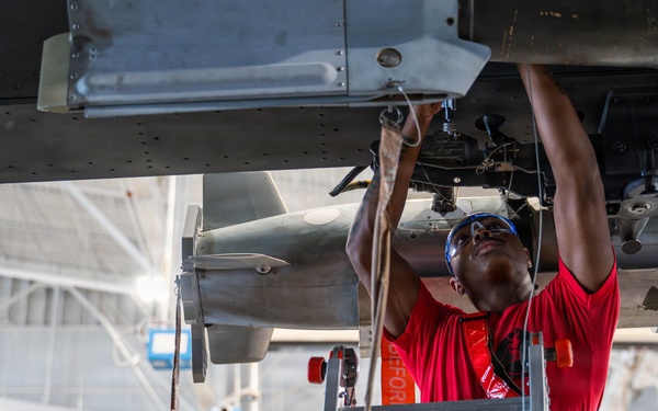 Barksdale hosts 1st Quarter Loading Competition