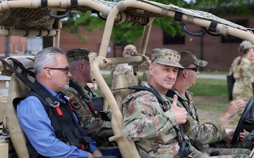 Chief of NGB Visits Ebbing ANGB