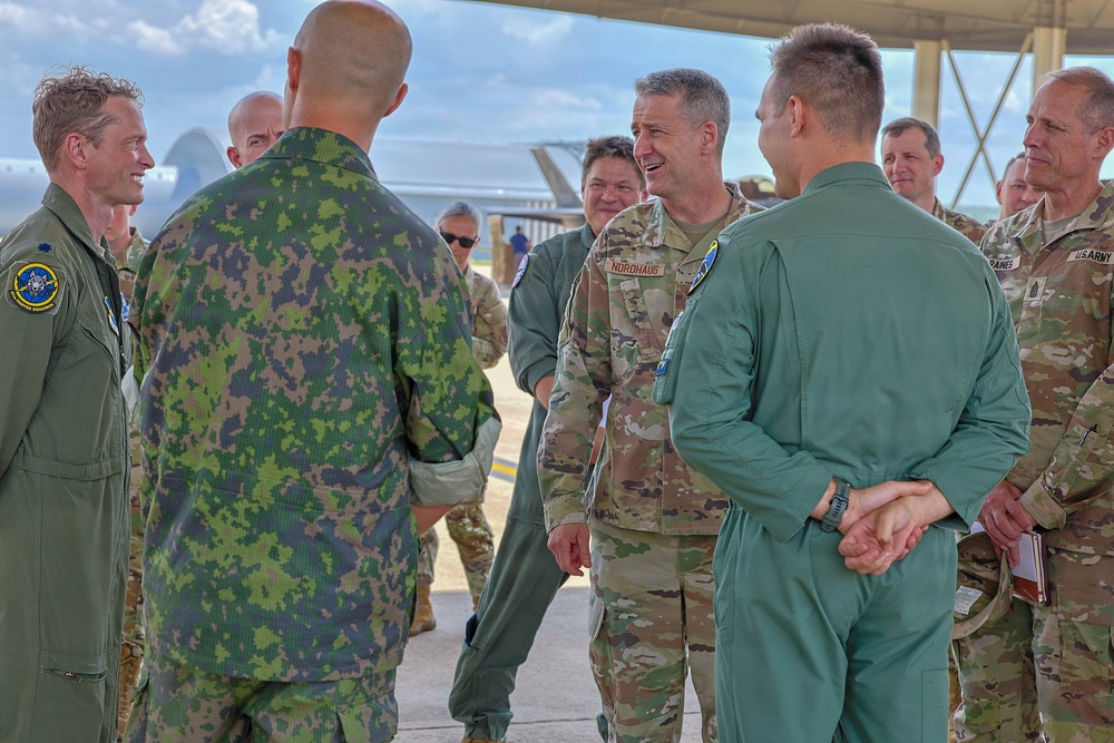 Chief of NGB visits Ebbing ANGB