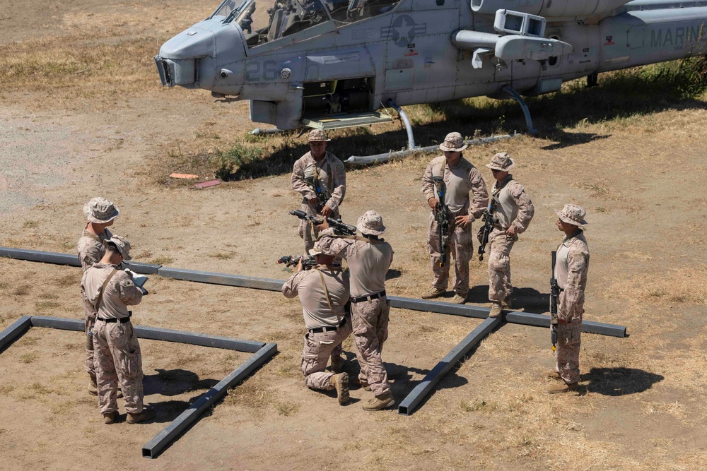 13th MEU Marines participate in Vertical Assault Raid Course