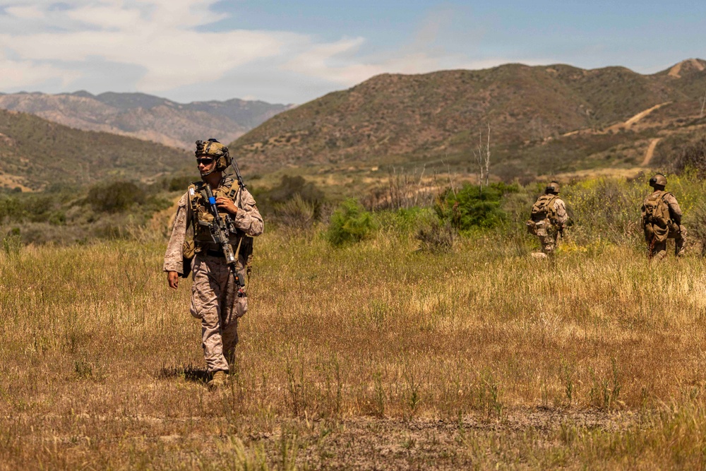 13th MEU Marines participate in Vertical Assault Raid Course