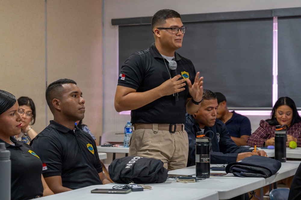 Missouri National Guard conducts public affairs knowledge exchange with Panamanian agencies