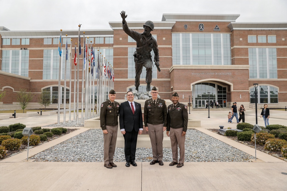 335th Signal Command leaders inducted into OCS Hall of Fame at Fort Benning