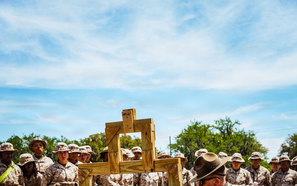 Golf Company Grass Week