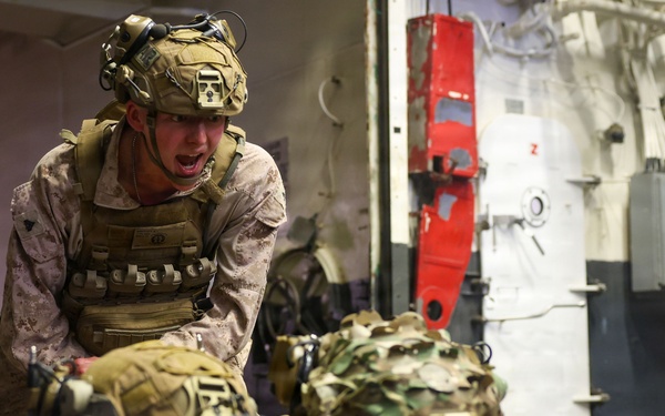 11th MEU Marines Conduct Weapons Familiarization Aboard USS Boxer