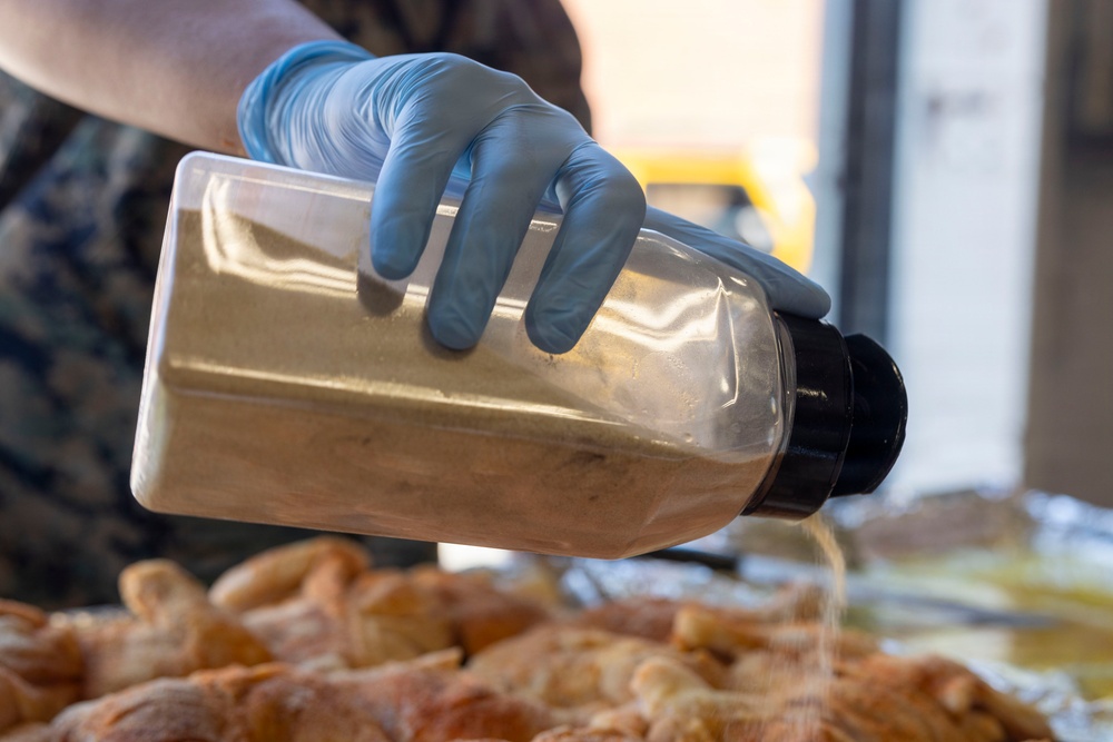 2nd Marine Logistics Group Provides Hot Meals to Marines, Sailors During 2nd Medical Battalion’s Certification Exercise