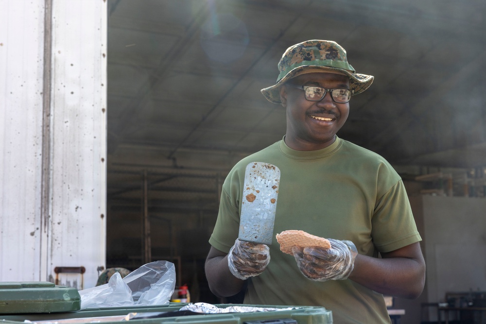 2nd Marine Logistics Group Provides Hot Meals to Marines, Sailors During 2nd Medical Battalion’s Certification Exercise