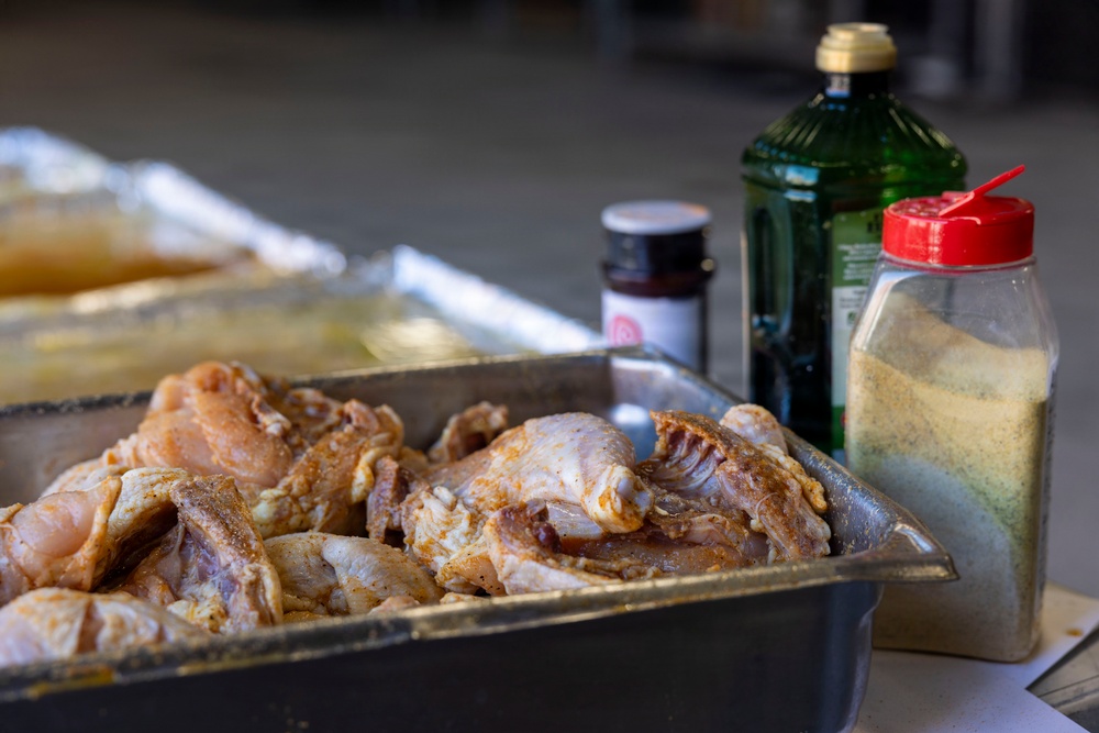 2nd Marine Logistics Group Provides Hot Meals to Marines, Sailors During 2nd Medical Battalion’s Certification Exercise