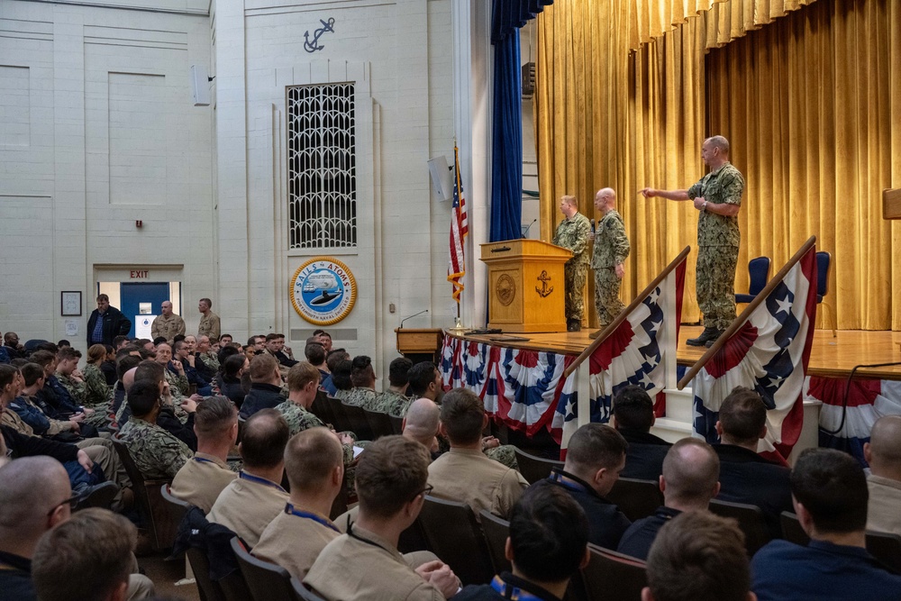 CNO holds all-hands call with MCPON on Portsmouth Naval Shipyard