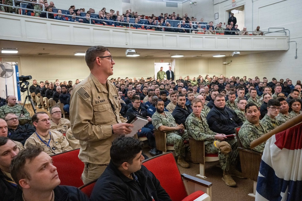 CNO holds all-hands call with MCPON on Portsmouth Naval Shipyard