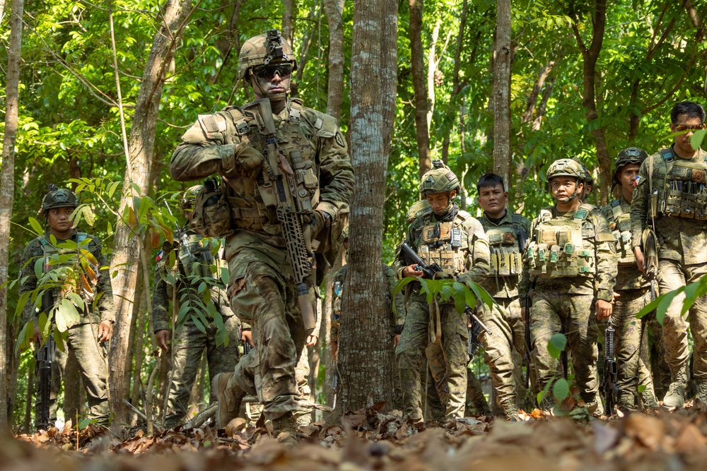 25th Infantry Division and Philippine soldiers rehearse for upcoming bilateral live-fire