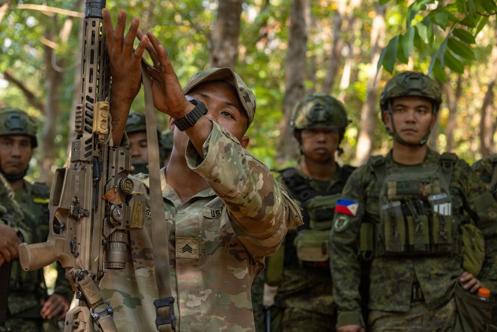 25th Infantry Division and Philippine soldiers rehearse for upcoming bilateral live-fire