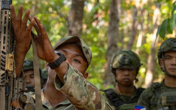 25th Infantry Division and Philippine soldiers rehearse for upcoming bilateral live-fire