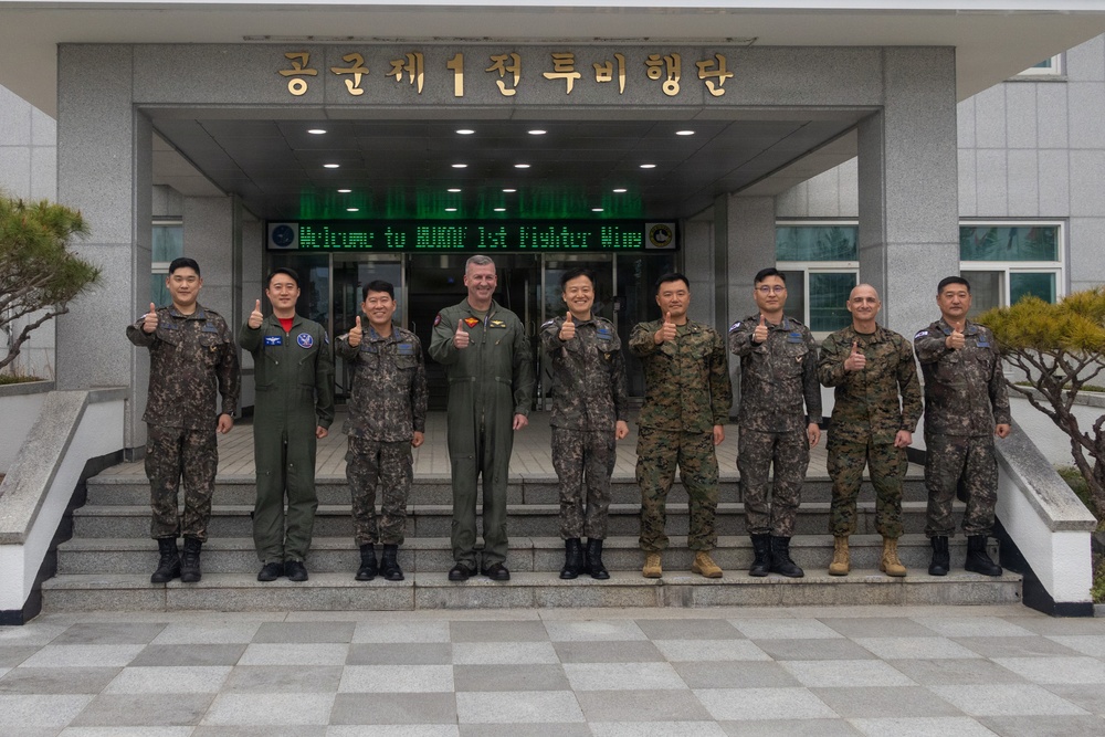 1st MAW Commanding General conducts site visit at Gwangju Air Base