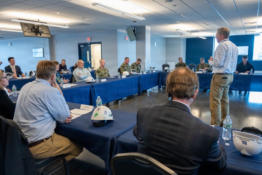 CNO and MCPON tour General Dynamics Bath Iron Works