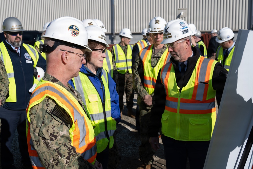 CNO and MCPON tour Portsmouth Naval Shipyard