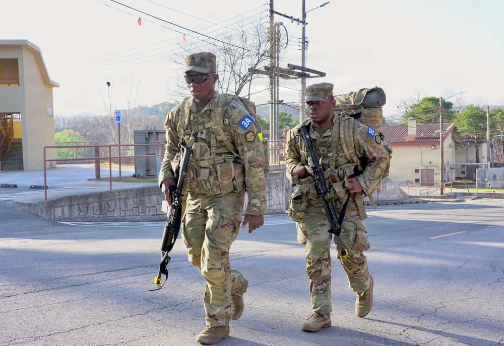 19th ESC Soldiers compete for top honors in Best Squad Competition at Camp Carroll
