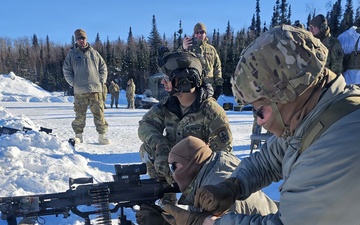 Alaska Army National Guardsmen and Mongolian Armed Forces share infantry skills